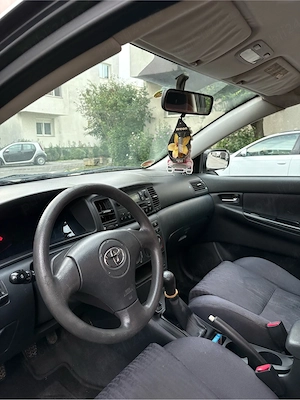 Toyota Corolla 1.6 Benzină - imagine 2