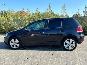 Vând Golf 6, 1.6 tdi în stare perfectă de funcționare  - imagine 4