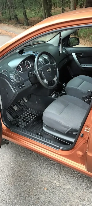 Vând Chevrolet aveo 1.4 benzină  - imagine 6