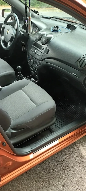 Vând Chevrolet aveo 1.4 benzină  - imagine 8