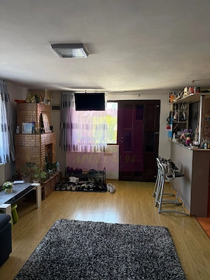 Casa de vanzare cu 4 camere in Comarnic - imagine 11