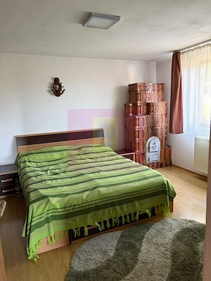 Casa de vanzare cu 4 camere in Comarnic - imagine 12