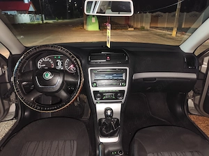 Vând Skoda Octavia 1.6 tdi FACELIFT - imagine 10