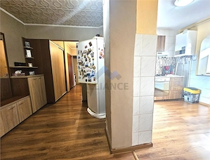 Liber, apartament cu 3 camere, bine intretinut - imagine 4