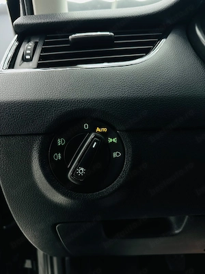 Skoda Octavia - imagine 14