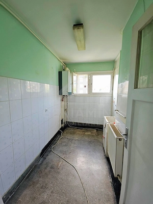 2 Decomandate-43mp-Etajul 3-Centrala termica-Cartier Astra-Brasov - imagine 5