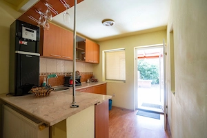 Casă de închiriat în Oncea, Oradea – ideală pentru locuire sau birouri - imagine 4