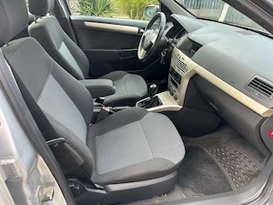 Opel Astra 1.6 Benzina 116 Cp an 2009  Sedan - imagine 7