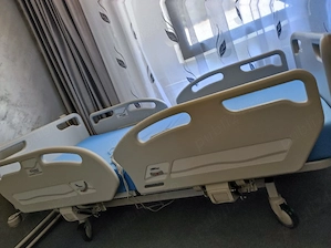 Vând pat medical nou negociabil 