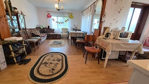 Casă de vânzare lângă Onești, Ștefan cel Mare, ideală pentru familie - imagine 6