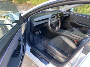 Vand Tesla model 3 highland dual motor (avariata) - imagine 7