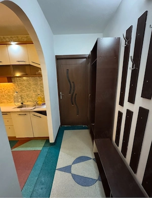 Inchiriez apartament semidecomandat 