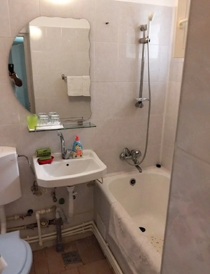 Apartament 2 camere semidecomandat zona Campus Constanta  - imagine 7