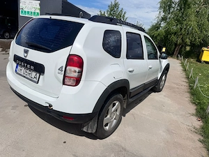 Dacia Duster 2013 - imagine 8