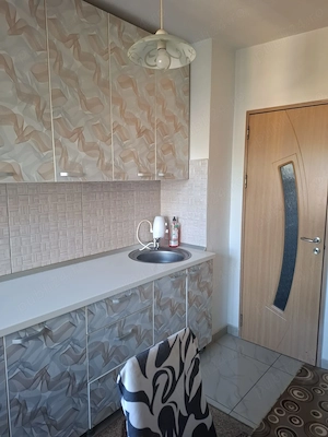 Vând apartament 2 camere semidecomandat - imagine 4