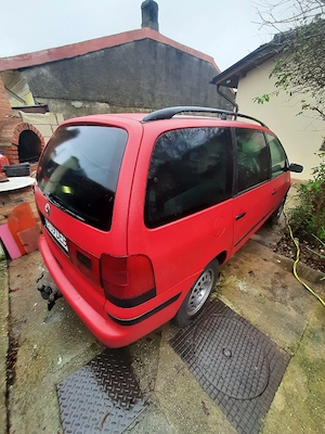 Vand VW sharan 1.9tdi  - imagine 2