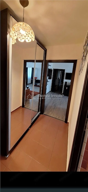 Apartament 3 decomandat, 96 mp,  CT, etaj 4 - Ultracentral - imagine 3