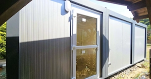 Container de locuit cu baie ,2 dormitoare,bucatarie si living