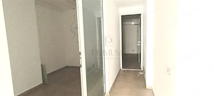 Spatiu comercial renovat cu 2 vitrine mari 11 ml, pe colt - Complexul Studentesc - imagine 8