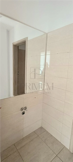 Spatiu comercial renovat cu 2 vitrine mari 11 ml, pe colt - Complexul Studentesc - imagine 9