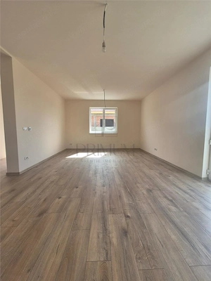 CASA INDIVIDUALA - SUPERBA - APROAPE DE CENTURA - imagine 18