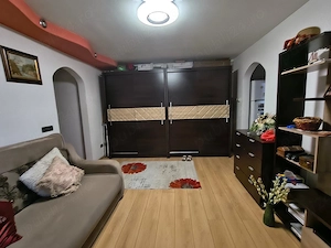 vând apartament 2 cam - imagine 4
