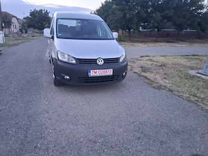Vand vw caddy an 2011 luna 11 motor 1.6 tdi euro 5 clima incalzire in scaune pilot automat  - imagine 3