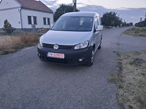Vand vw caddy an 2011 luna 11 motor 1.6 tdi euro 5 clima incalzire in scaune pilot automat  - imagine 2