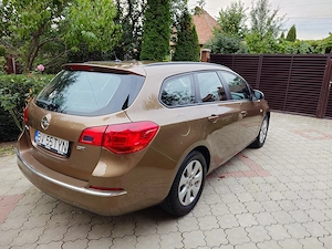 Opel Astra J Sport Tourer 2016 primul proprietar - imagine 4