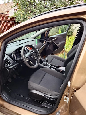 Opel Astra J Sport Tourer 2016 primul proprietar - imagine 8