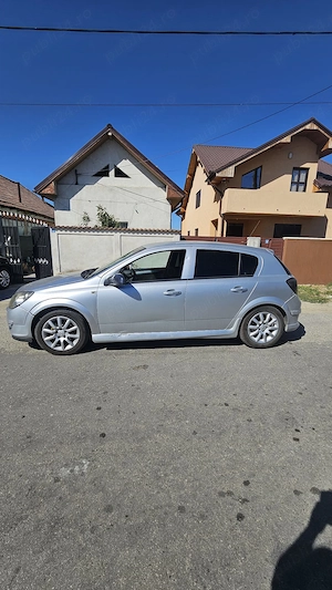 Opel Astra H 1.7 an 2004 - imagine 3