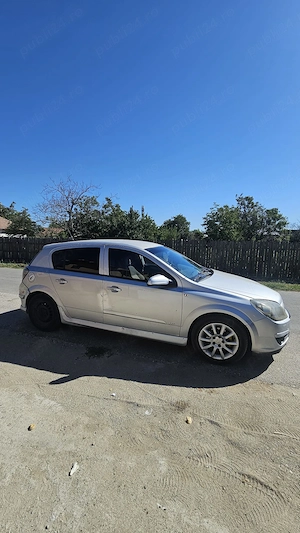 Opel Astra H 1.7 an 2004