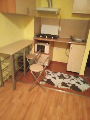 Închiriez apartament semidecomandat - imagine 2