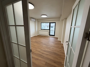 p-ța Unirii, total renovat, 3 camere, 2 bai, lângă metrou - imagine 3