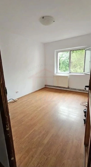 APARTAMENT CU 3 CAMERE DE VÂNZARE | SIDERURGIȘTILOR VEST | ETAJ 1