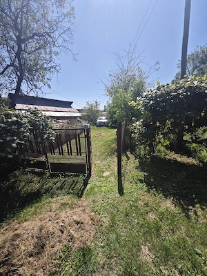 Casa bătrânească și terenuri  oportunitate  - imagine 3