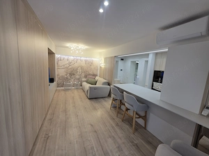Vand apartament 2 camere premium cu loc de parcare proprietate