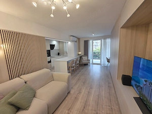 Vand apartament 2 camere premium cu loc de parcare proprietate - imagine 2