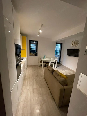 Închiriez apartament 3camere otopeni - imagine 3