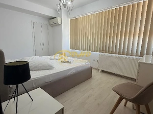 Apartament 2 camere in zona Podul de fier, la 10 minute de UMF. - imagine 3