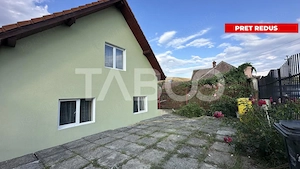 Casa 4 camere individuala cu intrare de la 2 strazi Poplaca Sibiu 