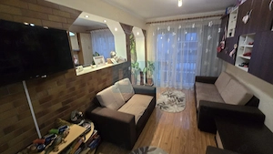 Apartament cu 3 camere, doar 5 apartamente in Bloc - imagine 7