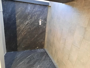 Vand sau inchiriez casa cu spatiu comercial cu toate utilitatile si teren 1700m central in Giarmata  - imagine 2