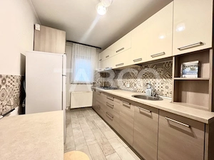 Apartament cu 3 camere in Manastur cu boxa in bloc izolat zona BIG - imagine 7