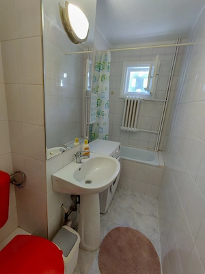Inchiriez apartament 2 camere in zona centrala - imagine 3
