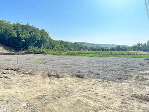 Teren intravilan 14 ari ( 1400mp) Cristesti, jud Iași