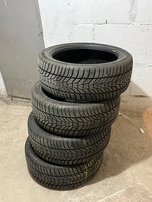 Set Anvelope Iarna Hankook Winter I'Cept Evo 3 W330 98V XL - 235/45/R18, rulate putin, 7.5-8mm - imagine 2