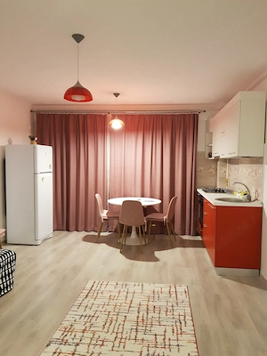 Inchiriez garsoniere 9 Mai Ploiesti Vest