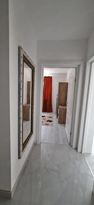 Inchiriez apartament  Rasnov  - imagine 7