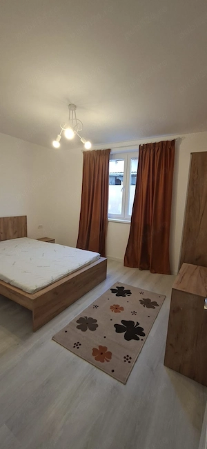 Inchiriez apartament  Rasnov  - imagine 6